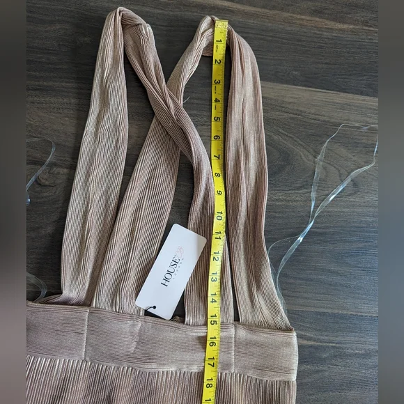 NWT House of CB plisse Isolde dress - Picture 9 of 11